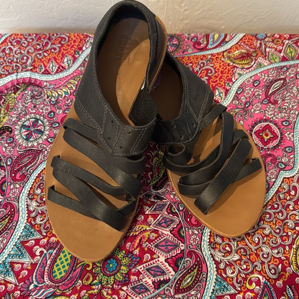 Sorel Lake Shore Sandal - Size 7 NEW